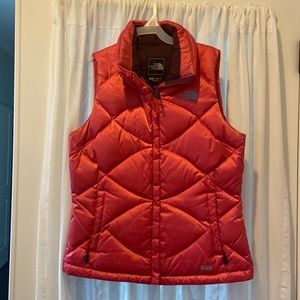 Women’s pink north face 550 vest